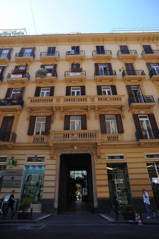 B&B Residenza Via Dei Mille Naples Luaran gambar