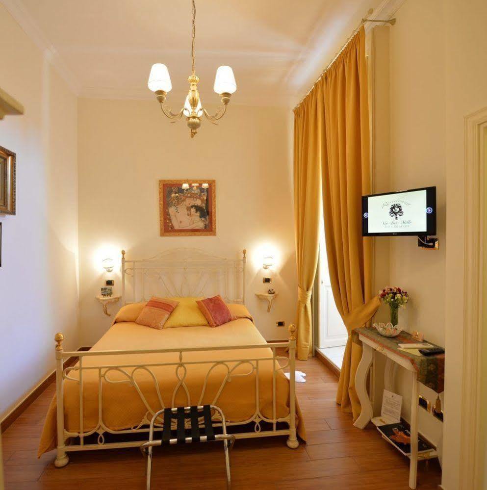 B&B Residenza Via Dei Mille Naples Luaran gambar
