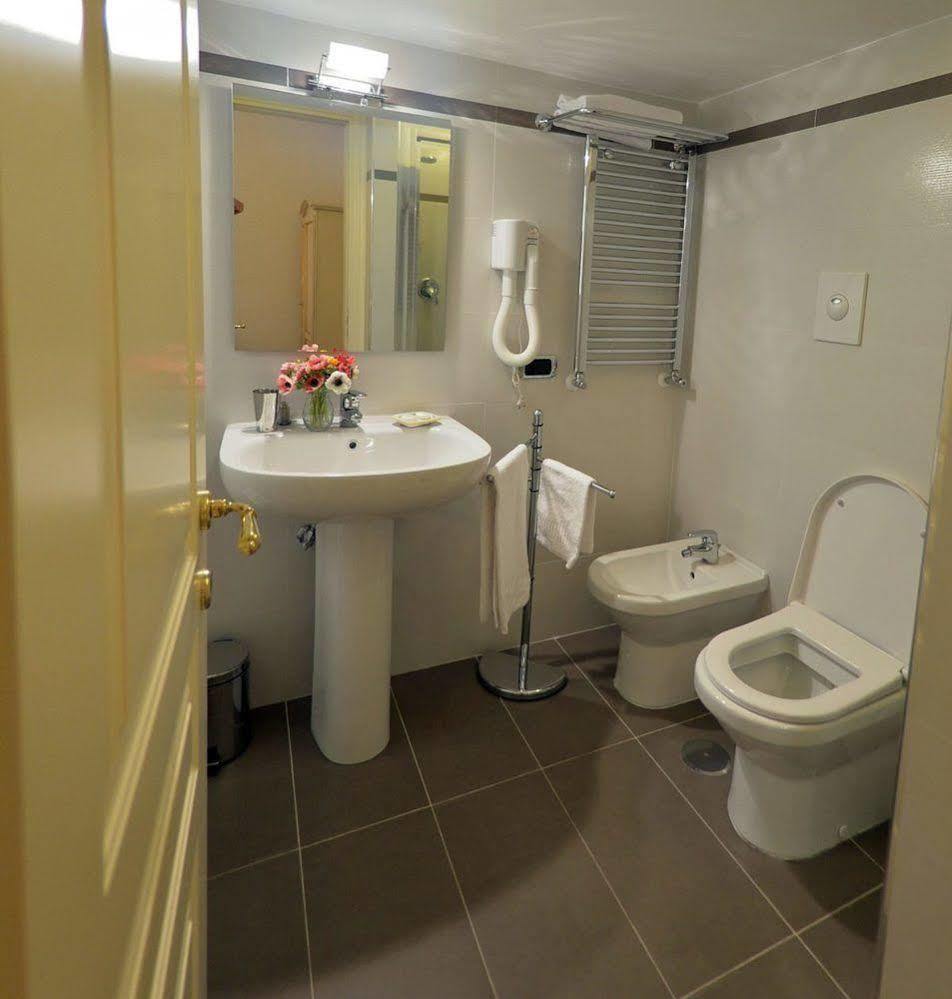 B&B Residenza Via Dei Mille Naples Luaran gambar